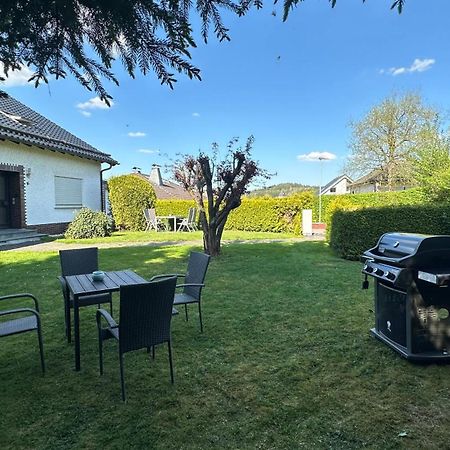 Fewo Hoheeifel, 1 Haus Mit 2 Apartments 5 Schlafzimmer In Kelberg Naehe Nuerburgring المظهر الخارجي الصورة